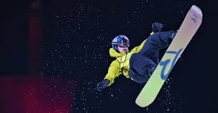 收到国足纪念球衣，尹鸿博：感谢祖国，为国出战是最大骄傲